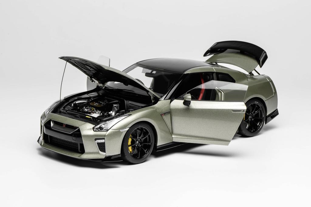 FREESTYLE MOTORHELIX Scale Nissan Track Edition Engineered By NISMO 2022 Millennium Jade Finished Model M83515 1/18 GT-R (R35) T-Spec