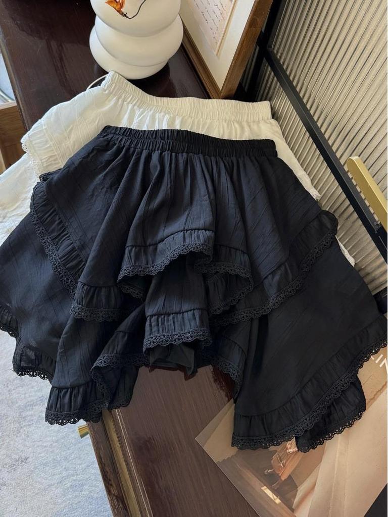 2026 New Irregular White Lace Trim Patchwork Cake Skirt: High Waist, Fluffy, Short Women's Skirt