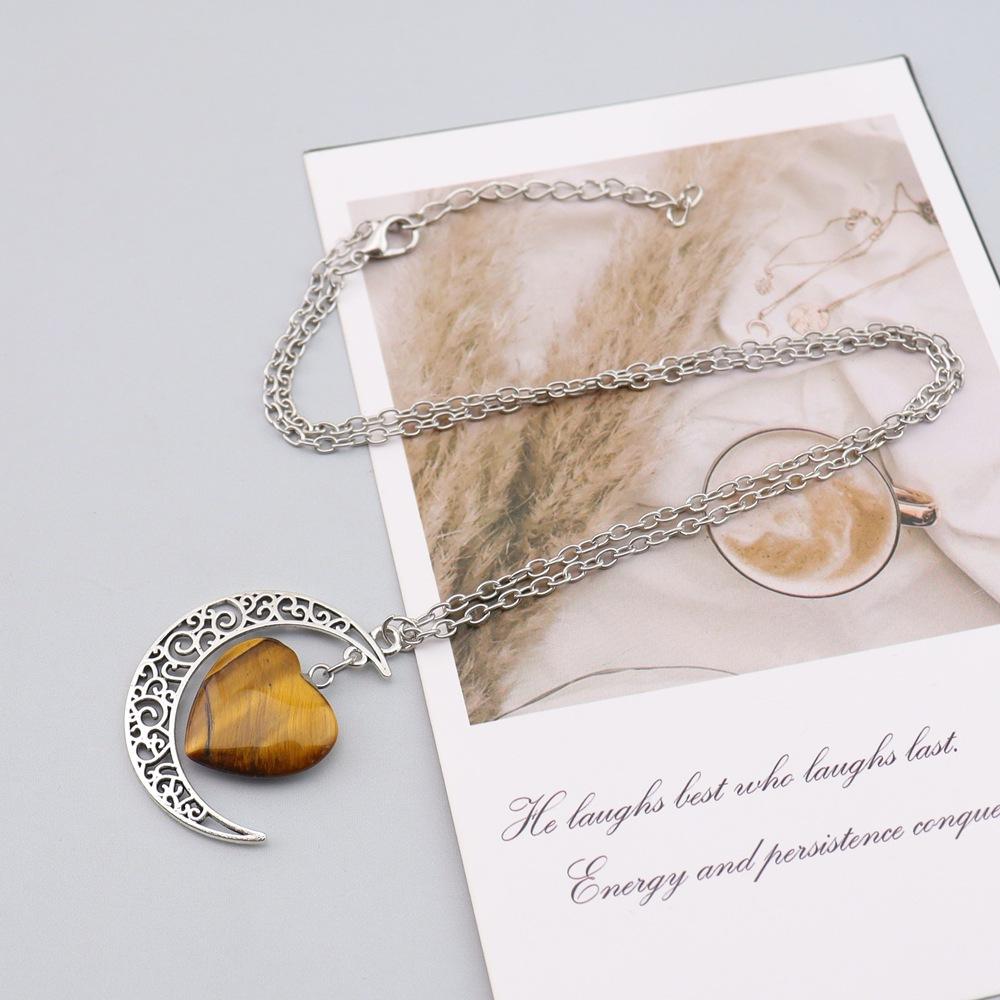 Natural Stone Crystal Amethyst Powder Crystal Moon Love Pendant Necklace Hollow Pendant Couple Necklace N164