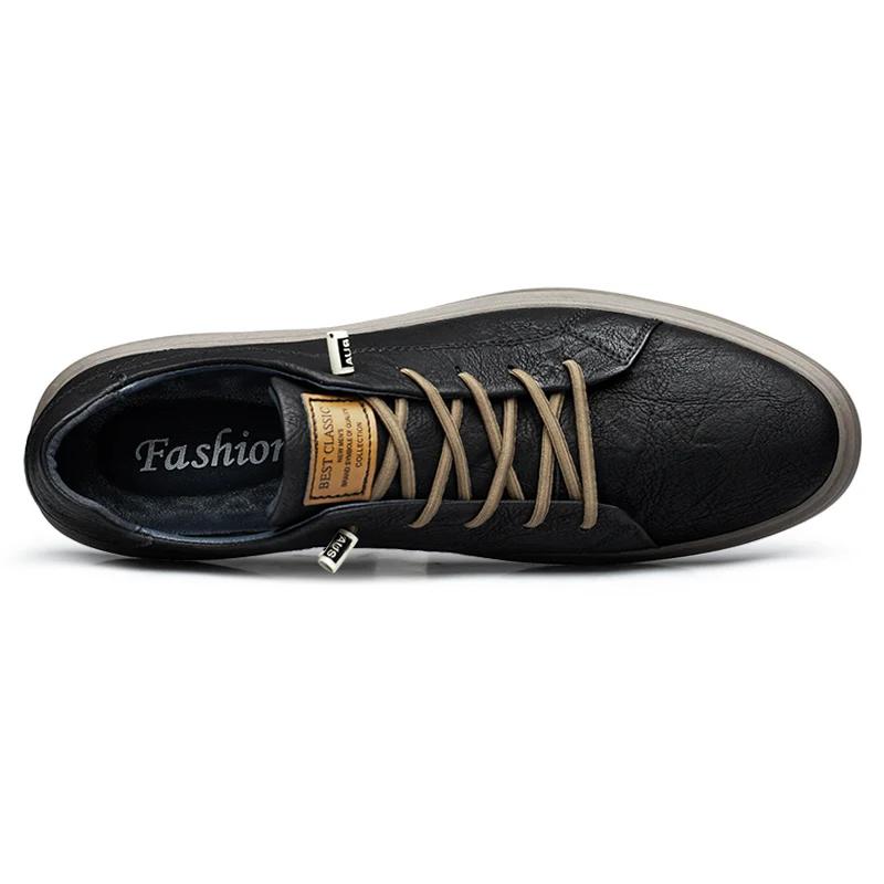 2025 Upscale Men's Shoes Men Casual Summer Leather Suede Shoes Man Breathable Soft Skateboard Driving Luxury Sneakers