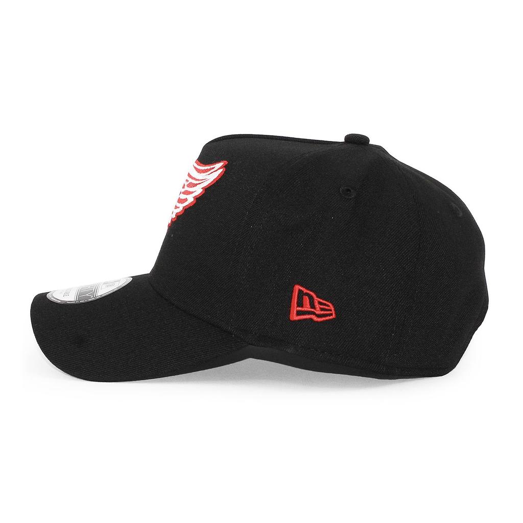 New Era 9FORTY Snapback Detroit Red Wings NHL 2008 Stanley Cup Grau UV EU mit farbigem Schirm und Seitenaufnäher, A-Frame, Exklusiv, Schwarz, Aufnäher, 940AF,