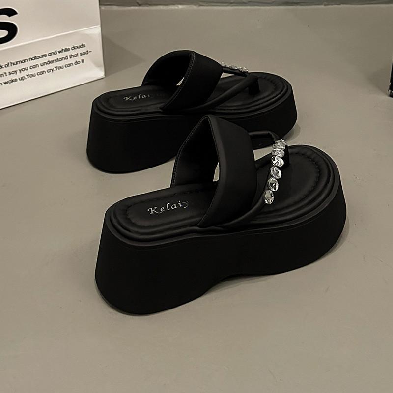 Stylish Thick Sole Women's Flip Flops Summer Casual Wedge Sandals In Black Color