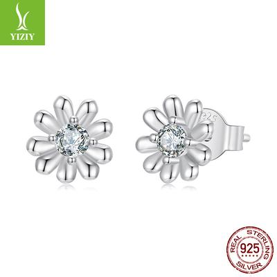 S925 Silber D-Farbe Moissanit Ohrringe Leichter Luxus High-End Herbst und Winter, Weibliche Kleine Gänseblümchen Mozzarella Stecker