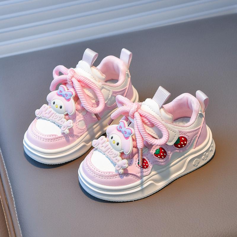 Spring new sports shoes with leather surface, cute strawberry cartoon design, non-slip, ultra-soft girls' sneakers, princess shoes