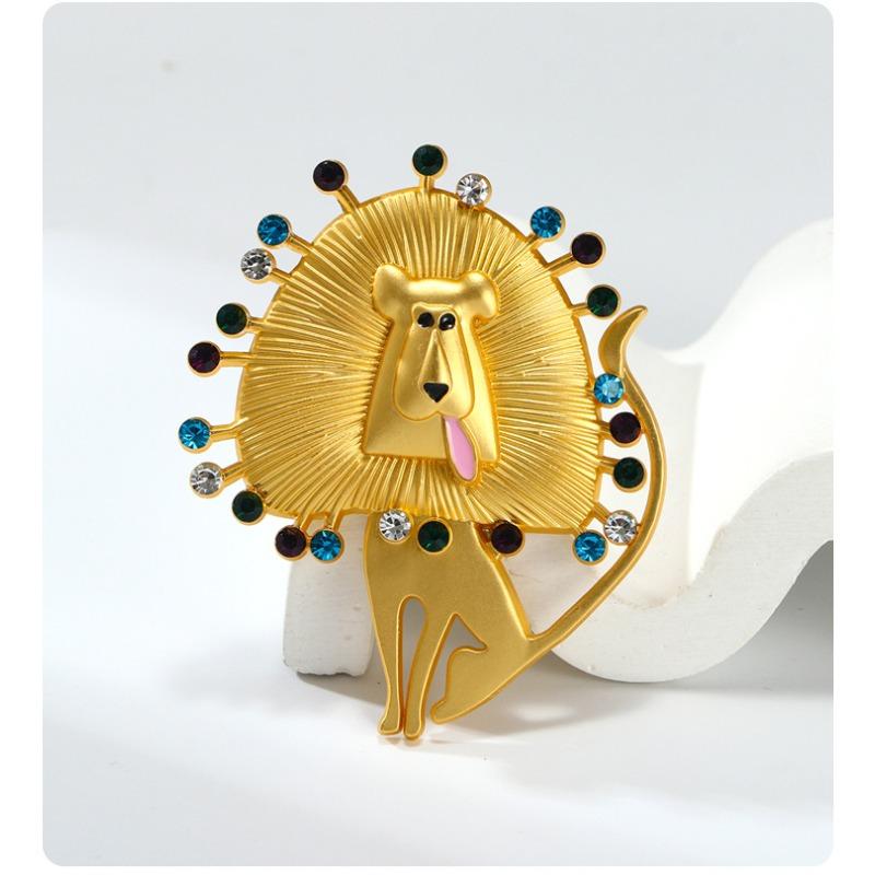Retro Gold Lion Brooch, High-end Temperament, Men's Suit Accessories, Animal Brooch, Environmentally Friendly Chest Flower