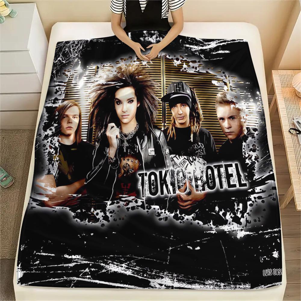 1Pc TH Band Print Flannel Blanket, High Quality Comfortable for All Seasons, Home Decor, Warmth and Comfort, Perfect for Christmas Gifts