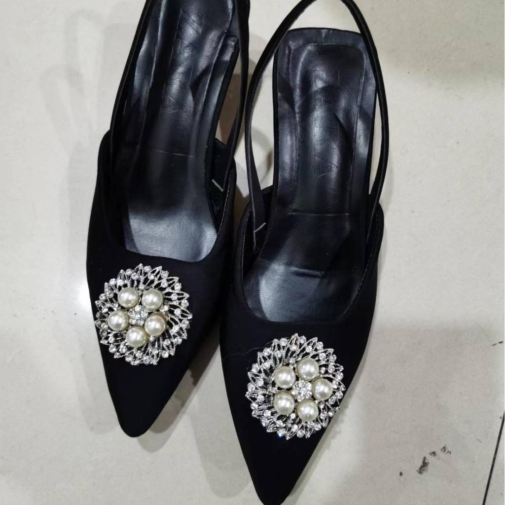 Plus Size 35-43 Summer New High Heels Pearl Water Diamond Pointed Rear Hook Strap Women's Sandals Low Heel Women's Pumps