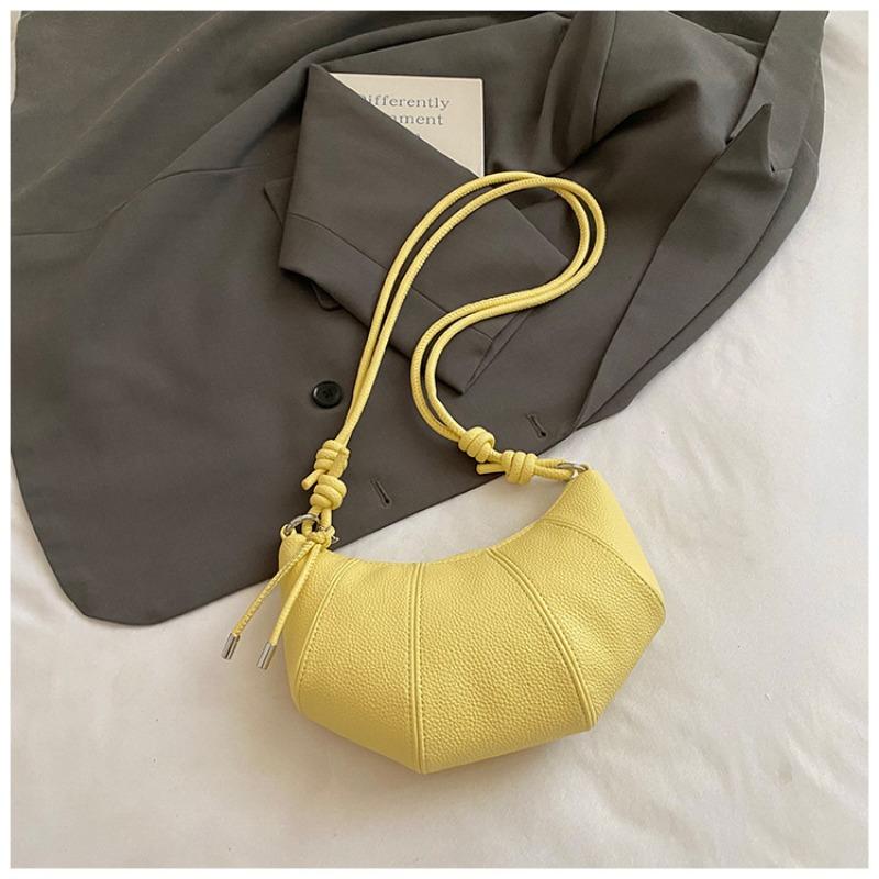 Niche Bag Women's New Summer Popular Versatile Messenger Bag Shoulder Armpit Bag Croissant Bag