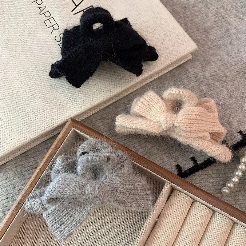 Xiaoxiangfeng bow grab clip back head hairpin shark clip autumn and winter 2026 feeling headgear