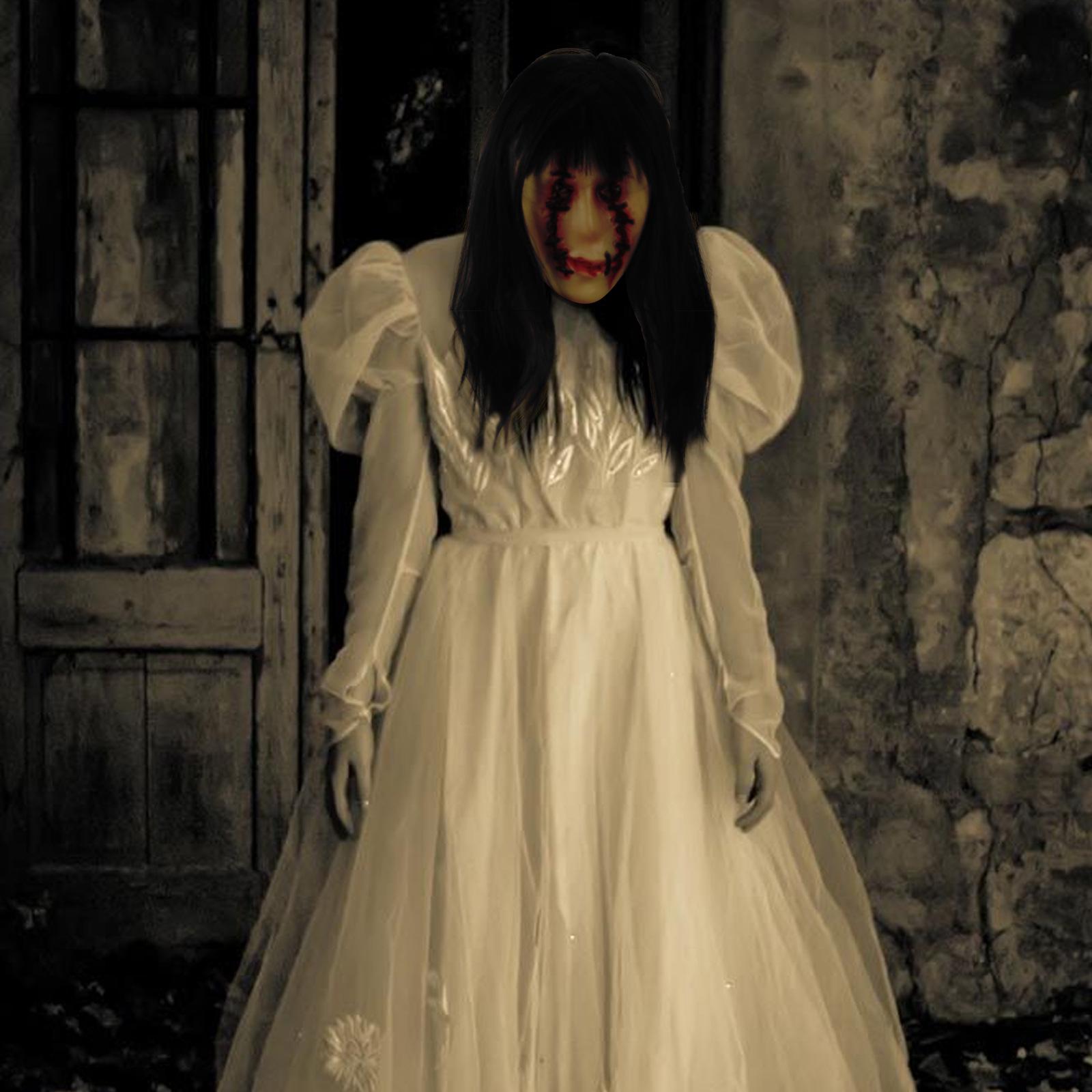 

Japanese-style horror latex mask featuring a black-haired, stitched-face female ghost. One size fits all adults червоний