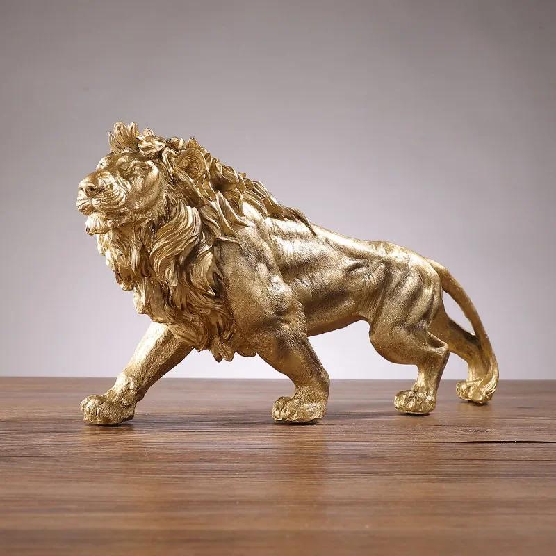 Zlatý Lví král Pryskyřičný ornament Domácí kancelář Stolní socha zvířat Dekorace Doplňky Obývací pokoj Domácí dekorace Ornament