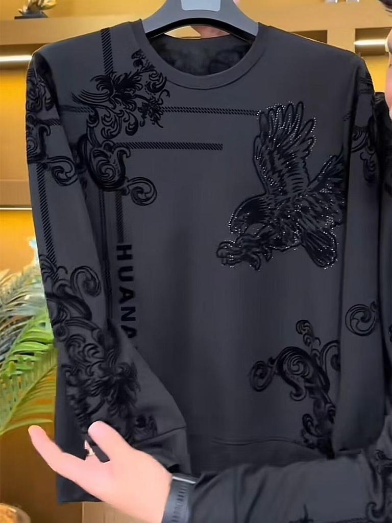 Men's Fashion Versatile Round Neck Velvet Sweatshirt - Warm, Loose Long Sleeve Base Layer for Autumn/Winter