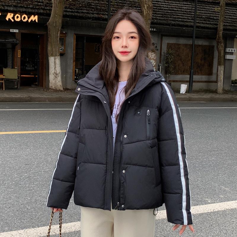 

Женская короткая хлопковая куртка на пуху с капюшоном, зима 2025, новая корейская версия, модный студенческий стиль, рабочая одежда, жареный уличный стиль, утолщенная куртка M чёрный