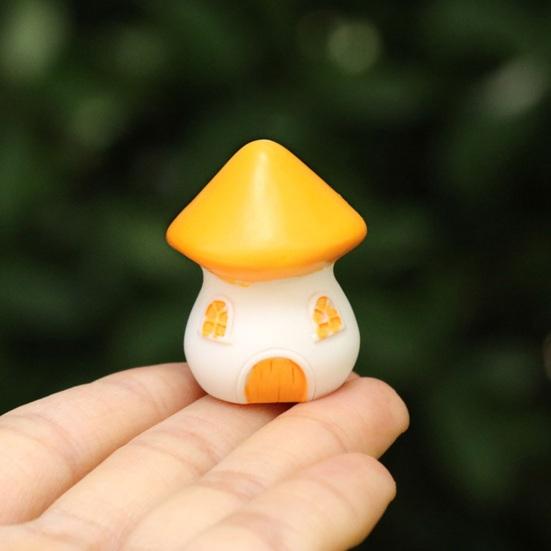 Miniature House Fairy Garden Accessory Tiny Village House Bonsai Terrarium Crafts Mini Resin Figurine for Plant Pot Micro Landscape