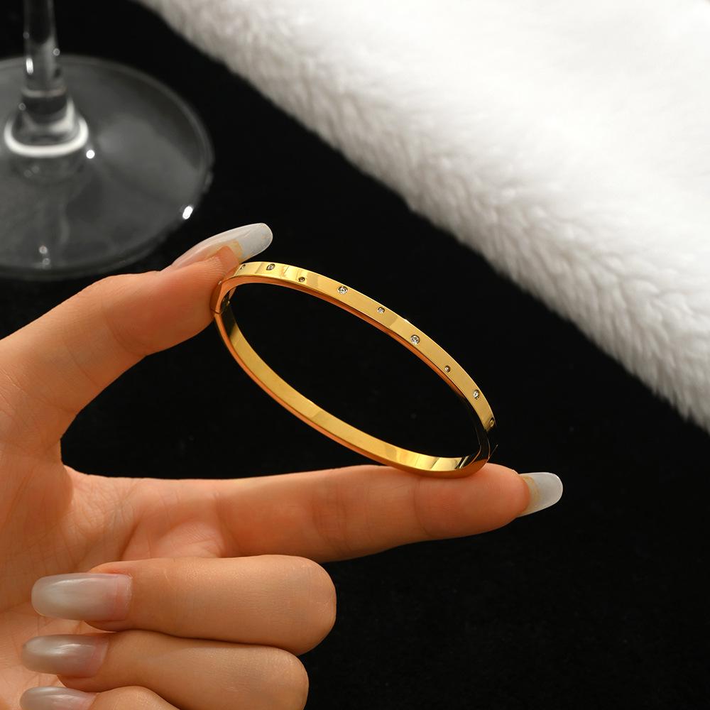 Elegantes Zirkonarmband - Weißer Titanstahl für Damen