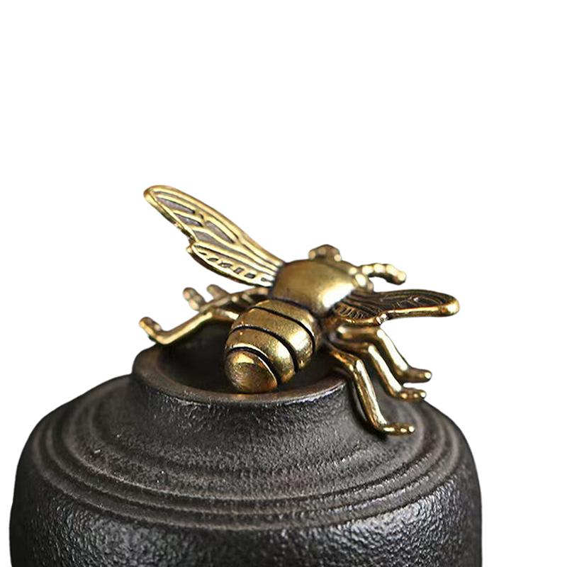 Brass Crafts Bee Ornament Office Model Ornament Home Study Ornament Ornament