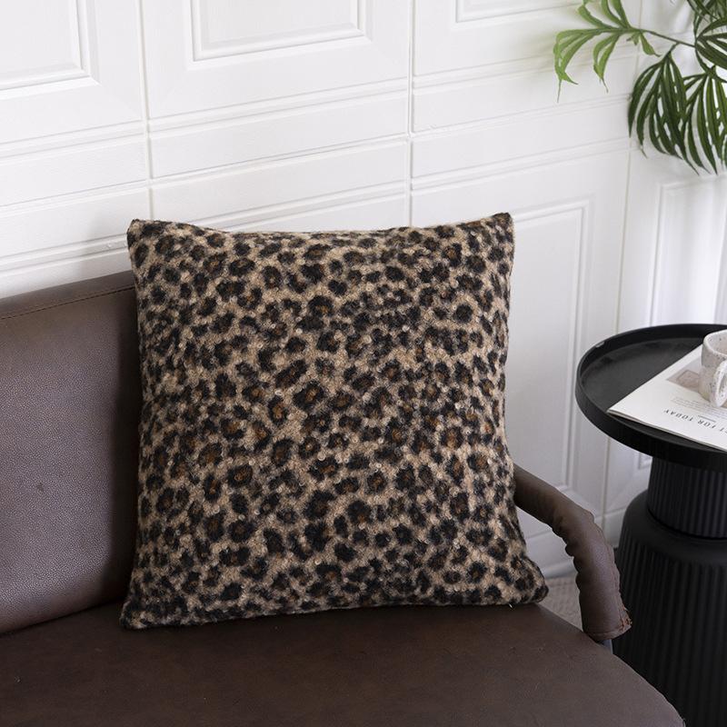 

Nordic Circle Leopard Print Pillow Cover Plush Model Room Sofa Cushion Home Pillow Hotel Bedside Lumbar Pillow 45 * 45cm (excluding core)
