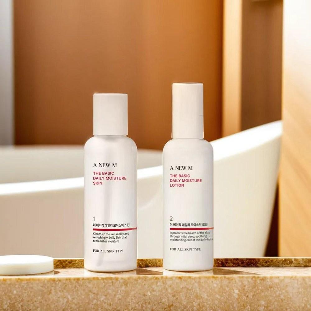 

A NEW M The Basic Daily Moisture Skin + Lotion