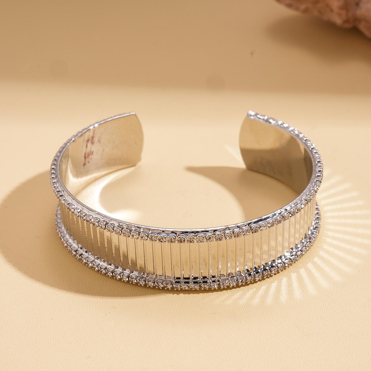 

Real gold metal feeling diamond striped open bracelet fashion personality temperament jewelry