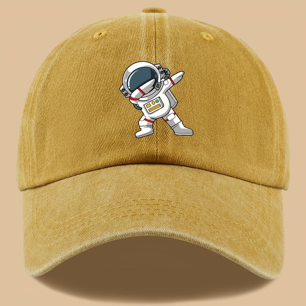 Retro Astronaut Pattern Outdoor Adventure Classic Baseball Cap with Adjustable Breathable Design, Ideal Travel Gift