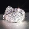 Sweet and cool new ring women, micro-inlaid zircon shiny ring S line geometric design jewelry.
