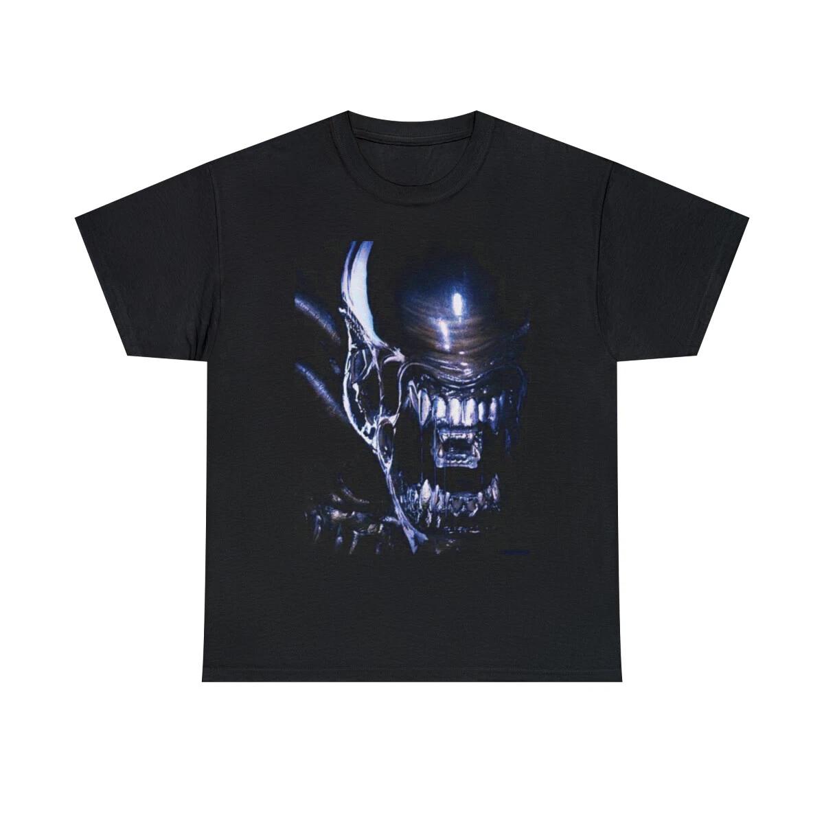 

Alien Creature Men s Short Sleeve T Shirt S