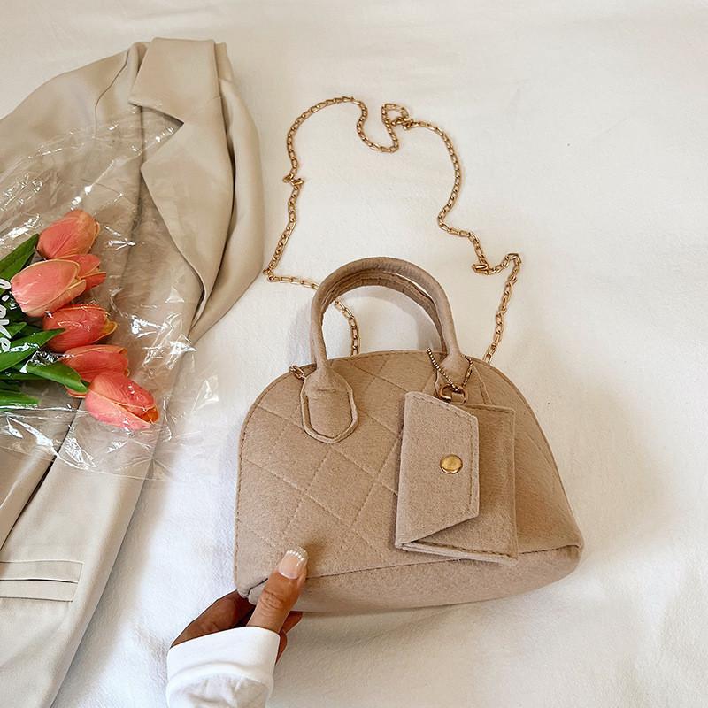 Стильная Сумка-Ракушка Шикарная Сумка на Цепочке Модная Уличная Мода Наплечная Сумка из Мягкого Войлока хаки