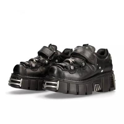 Fashion NEW Punk Style Women Sneakers Flat Platform Metal Toe Chunky Sneakers 2024 Rock Design Black Shoes Casual Runway Walk Shoes