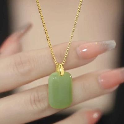 Fashion Imitation Jade Pendant Necklace, Mixed Colors, Minimalist Design, Versatile Jewelry for Parties