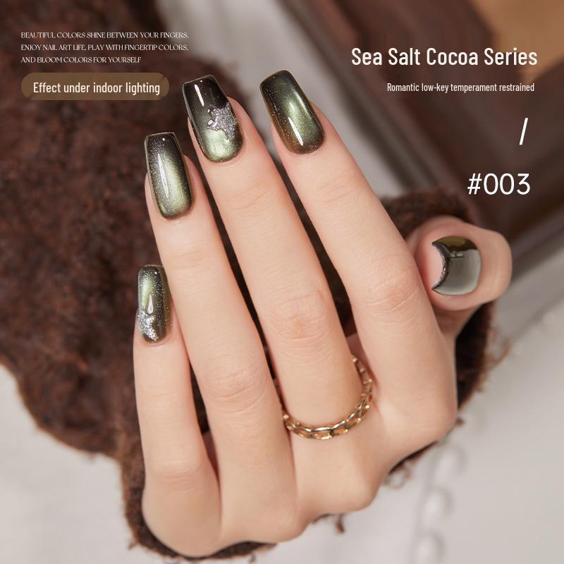 Sea Salt Cocoa & Porcelain Crystal Cat Eye Nail Gel 2025