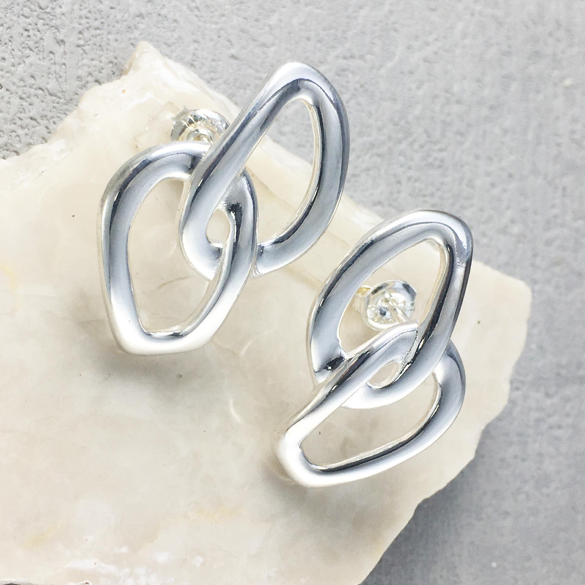 Uno de 50 Geometric Interlocking Earrings - European & American Niche Luxury Accessories Electroplated медный