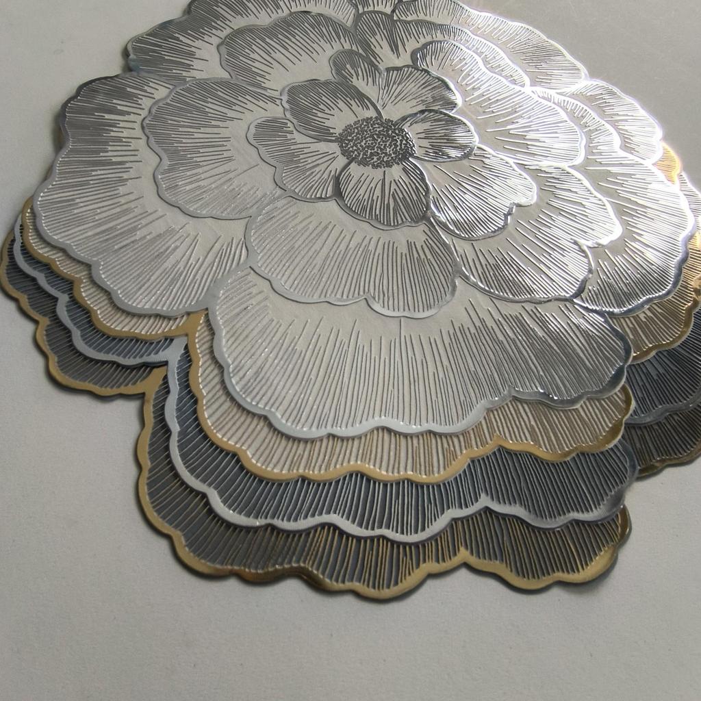 Luxury Peony Flower PVC Placemat: Heat-Resistant, Waterproof, and Oil-Proof.
