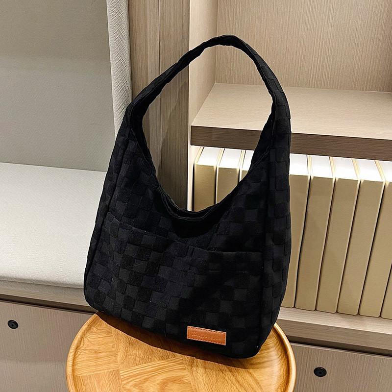 

Stylish And Spacious Shoulder Tote Bag For Women Ideal For Casual Outings In Fall Colors чёрный