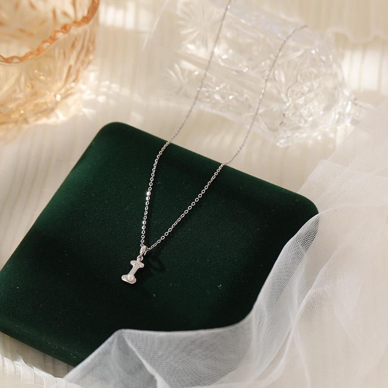 Banyan Tree S925 Silver Alphabet Pendant Necklace - Minimalist Clavicle Chain for Women, Fashionable and Versatile.