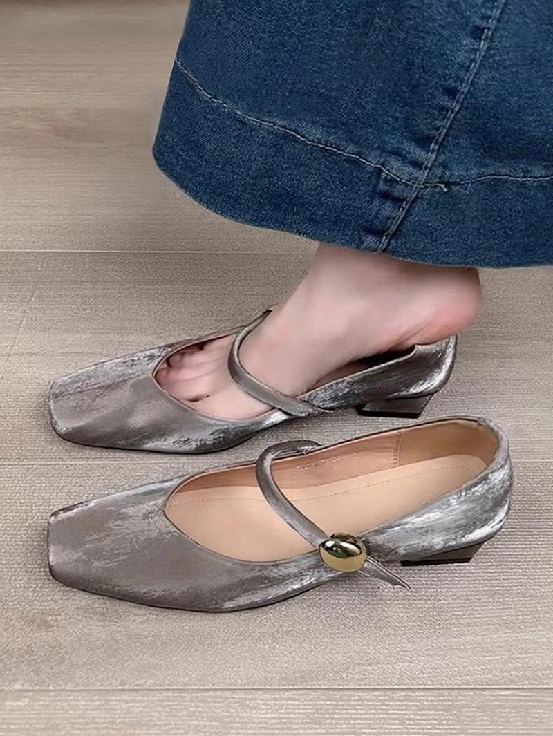 

Модные французские ретро туфли-лодочки на толстом каблуке с квадратным носком, красивые балетки на низком каблуке, туфли с металлической пряжкой с одной полоской, повседневные универсальные 35