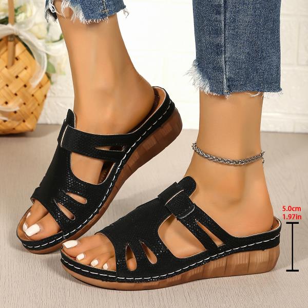 

Fashion House Slippers Platform Summer Women s Shoes On A Wedge Low Slides Big Size Peep Toe Pantofle Fretwork Heels 2025 PU Fabric Rome 35