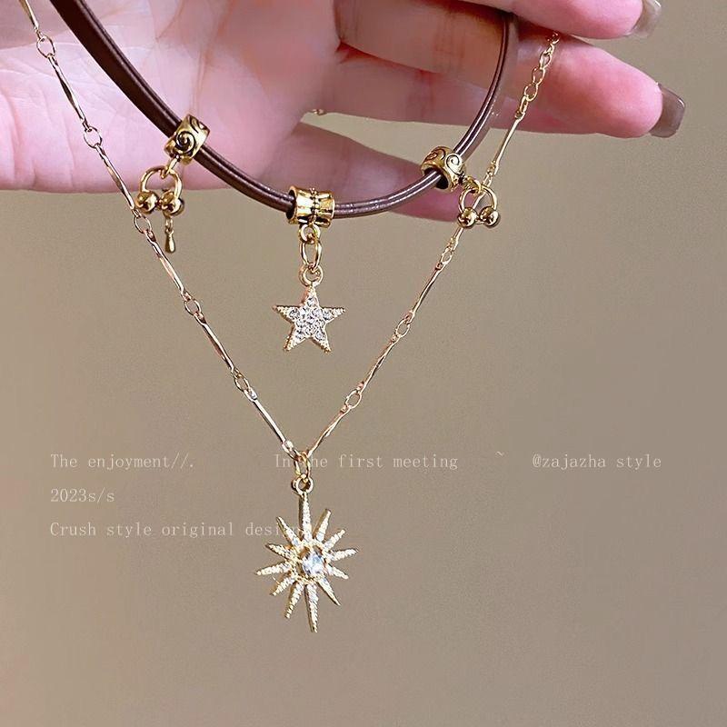 

Women s Retro Hoodie Sun Star Necklace