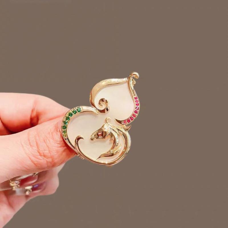 New Retro Chinese Style Horse Head Hollow Gourd Brooches For Women Luxury Design Corsage Pin Exquisite Jewelry Accessories