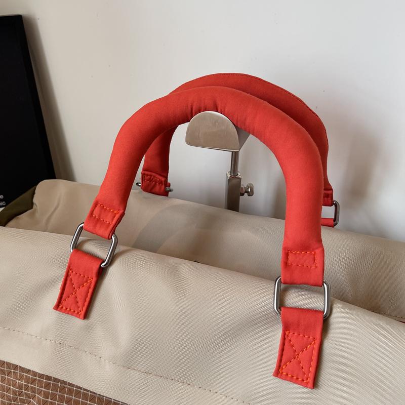 Geometric Pattern Travel Duffel Bag with Multiple Pockets Large Capacity Weekend Carry On Bag