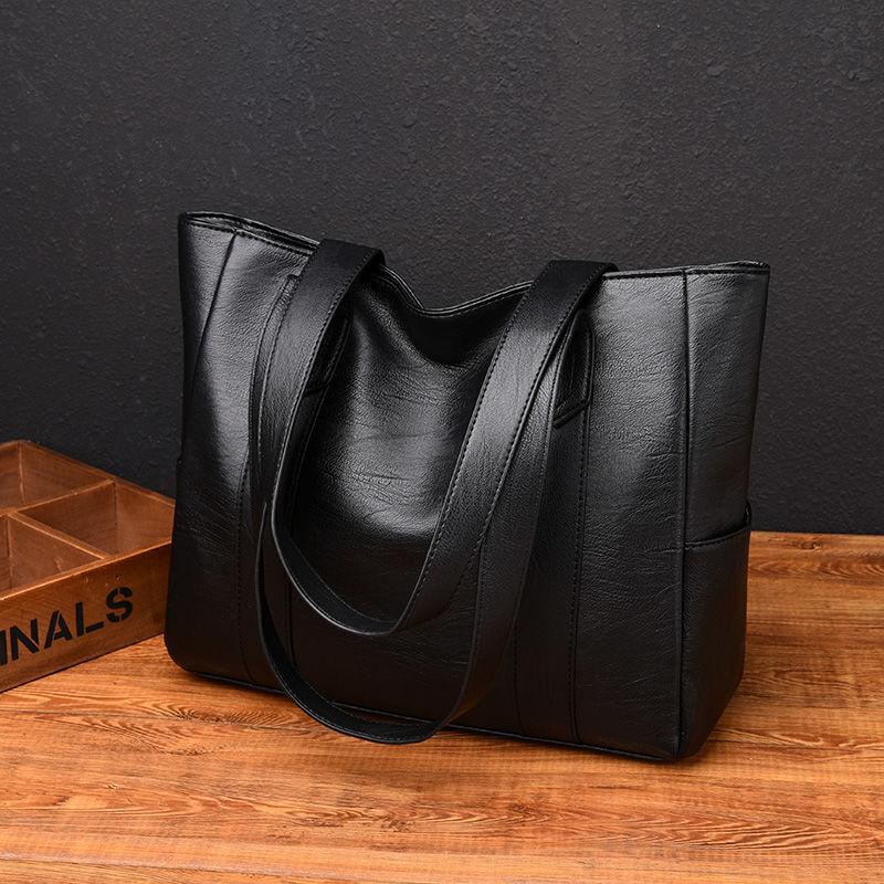 New Fashionable and Versatile Tote Bag with Large Capacity Single Shoulder Simple Women's Large Bag