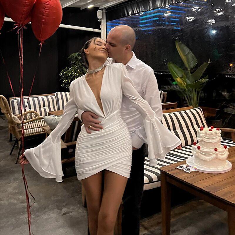 Autumn Sexy Deep V-neck Large Flared Sleeve Pleated Dress for Women