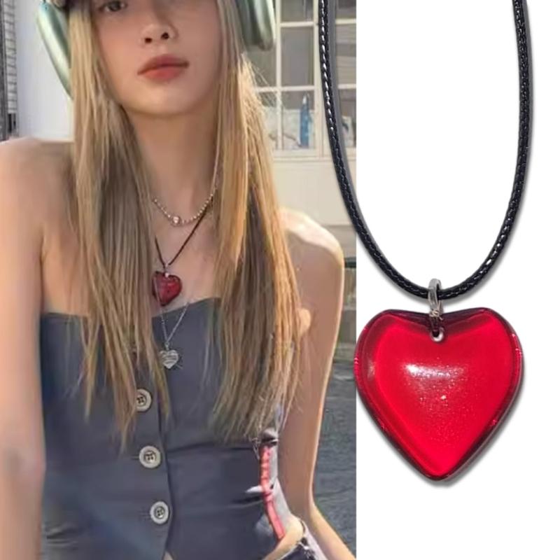 Fashion Trend Niche Sense Loves Pendant Collarbone Chain Temperament Simple Cold Wind Adjustable Black Rope Necklace