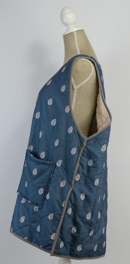 Friends Hill Tiny Flower Quilt Tablier Blue YW-206-26