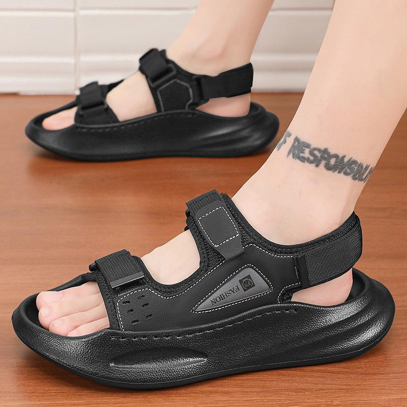 Sandals 2025 new summer men's outer wear sports and leisure beach shoes fashion trend high-end sandals