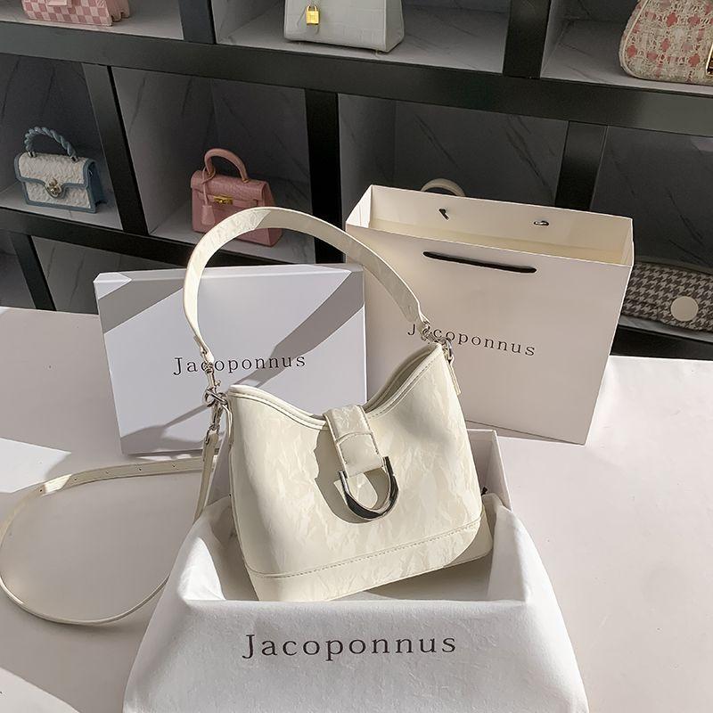 

Genuine Leather New Chinese Style Crossbody Niche Style White Bucket Bag Pure ice beige