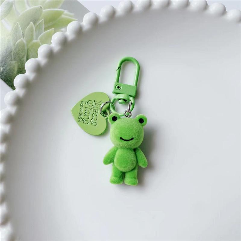 3D Cartoon Flocking Frog Keychain Χαριτωμένη τσάντα μπρελόκ Κρεμαστό σακίδιο πλάτης Charms Αξεσουάρ διακόσμησης αυτοκινήτου