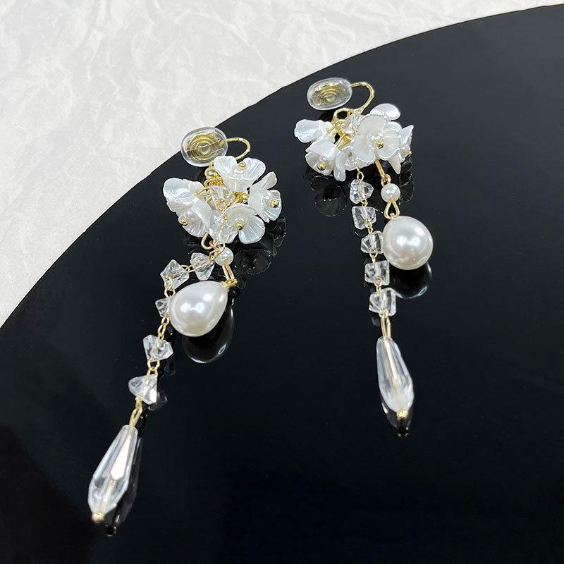 Korean Style Retro Pearl Ear Clip for Women - Mosquito Coil Holder, No Piercing, High-End, Fashionable and Versatile Luxury Earrings