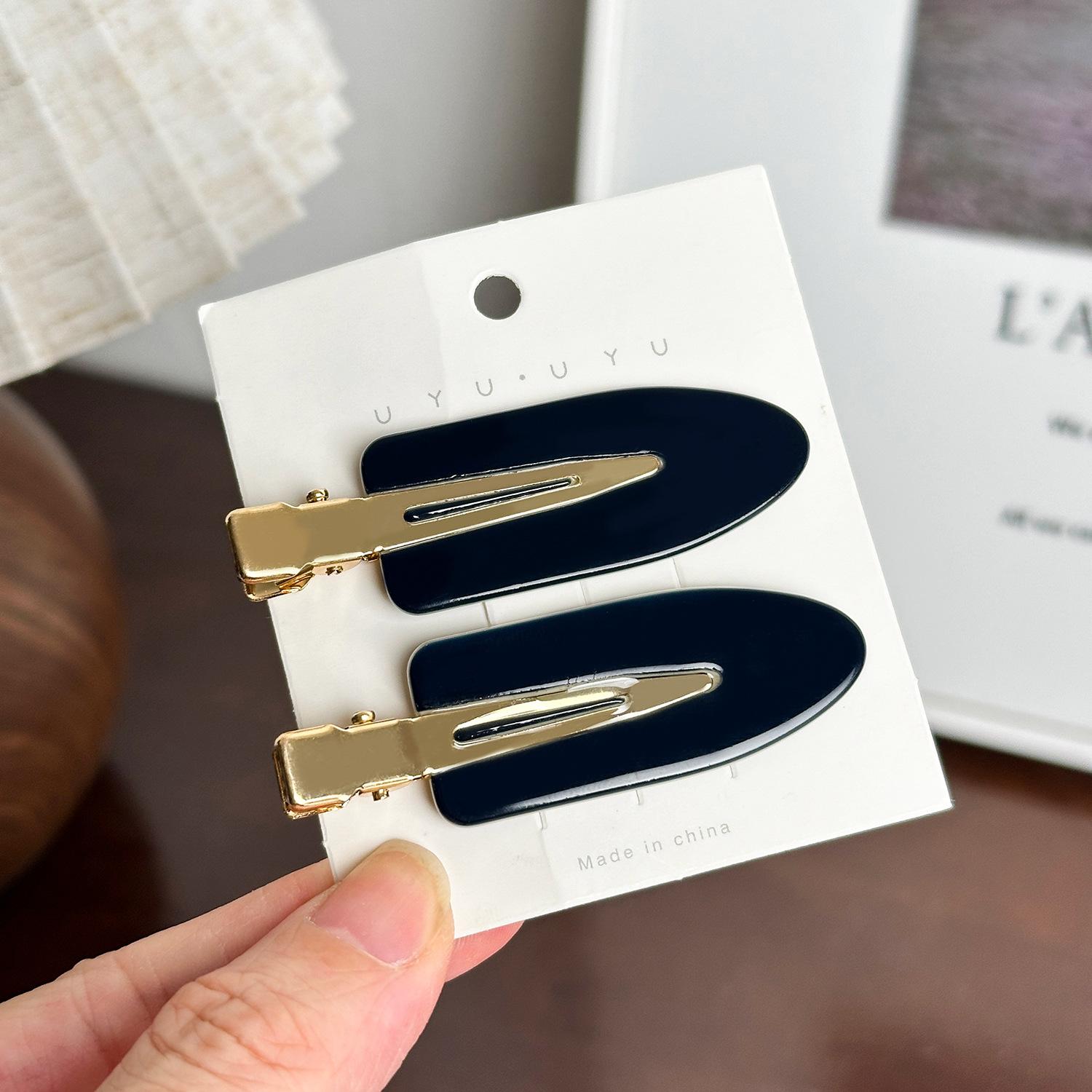 

Fashionable Hair Acetate Clutch For Women Sophisticated Colors Chic Design Suitable For Various Styles Dark Blue