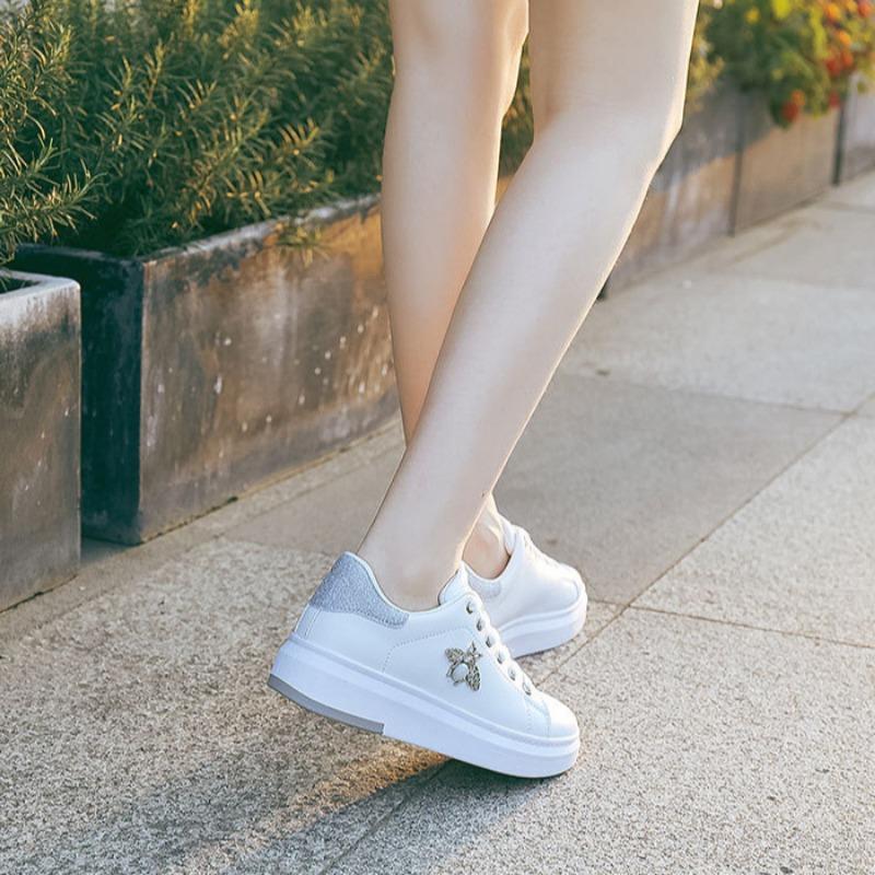 Dámská móda Dámské platformové boty Vysoká kvalita Malá včelka Měkká podrážka Ležérní obuv Dámská Skatboardová obuv Venkovní Protiskluzová Chůze Obuv