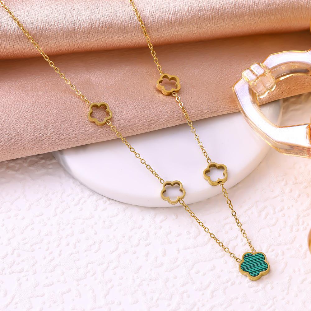 Sweet Petal Flower Titanium Necklace: Trendy Women's Clavicle Chain